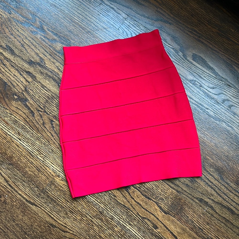 Red bandage skirt